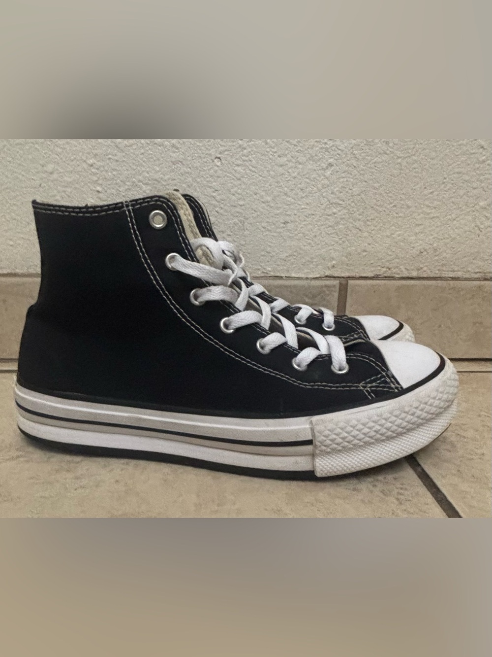 Converse Chuck Taylor All Star Lift Sneakers Youth Size 6